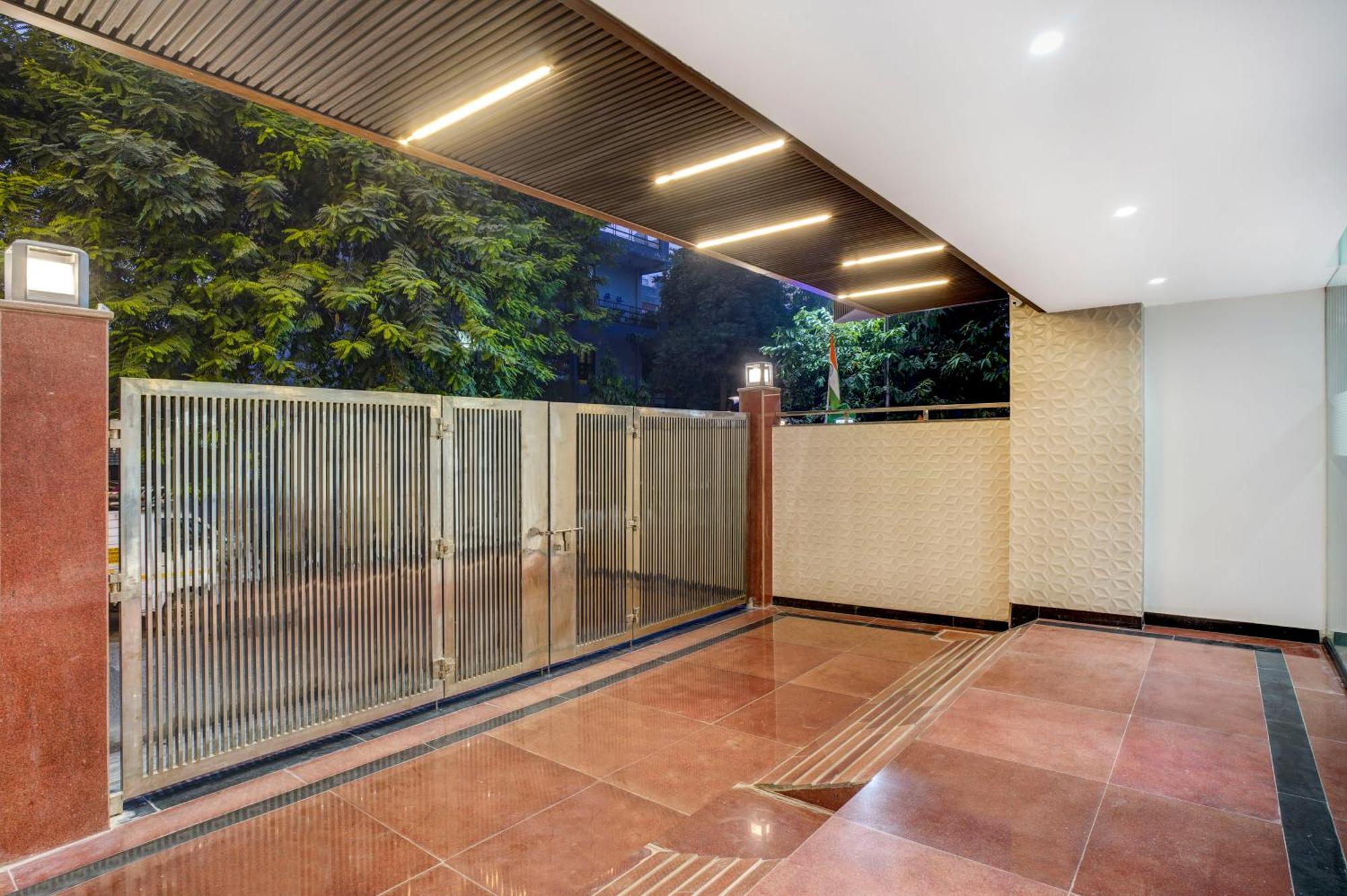 Treebo Corporate Inn نويدا المظهر الخارجي الصورة