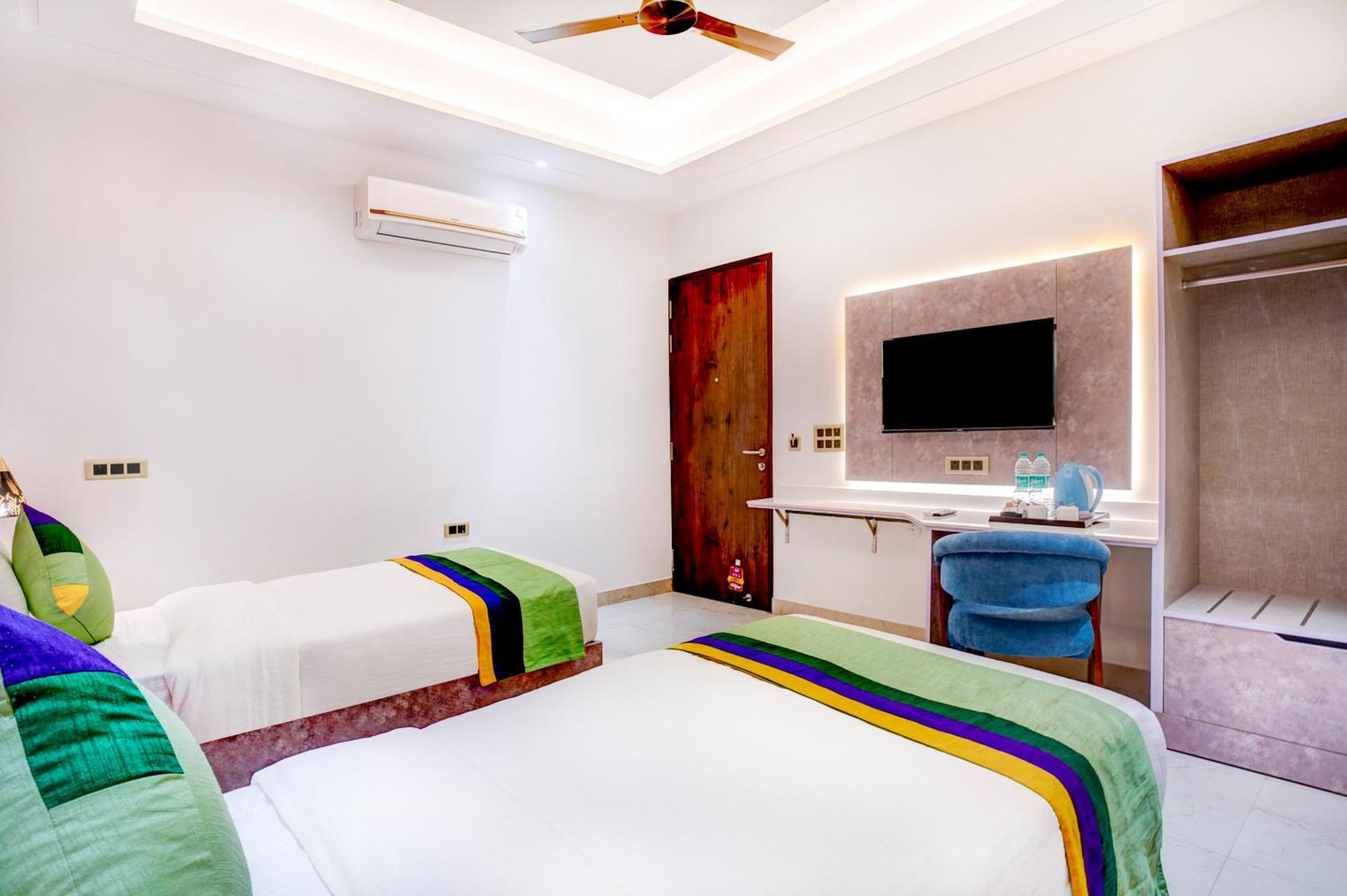 Treebo Corporate Inn نويدا المظهر الخارجي الصورة
