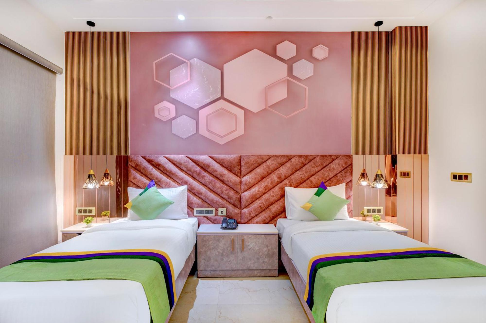 Treebo Corporate Inn نويدا المظهر الخارجي الصورة